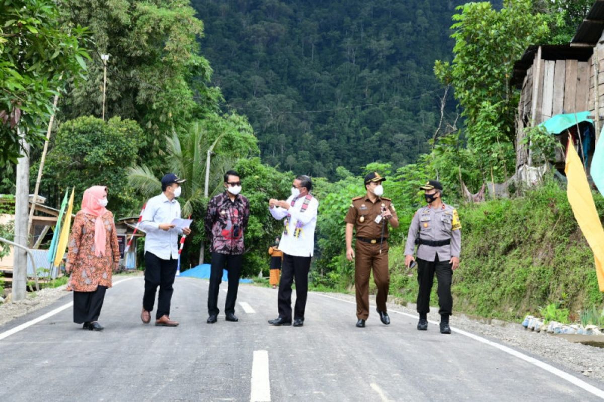 Pemprov Sulsel rampungkan pembangunan jalan buka daerah terisolir di Kepulauan Selayar