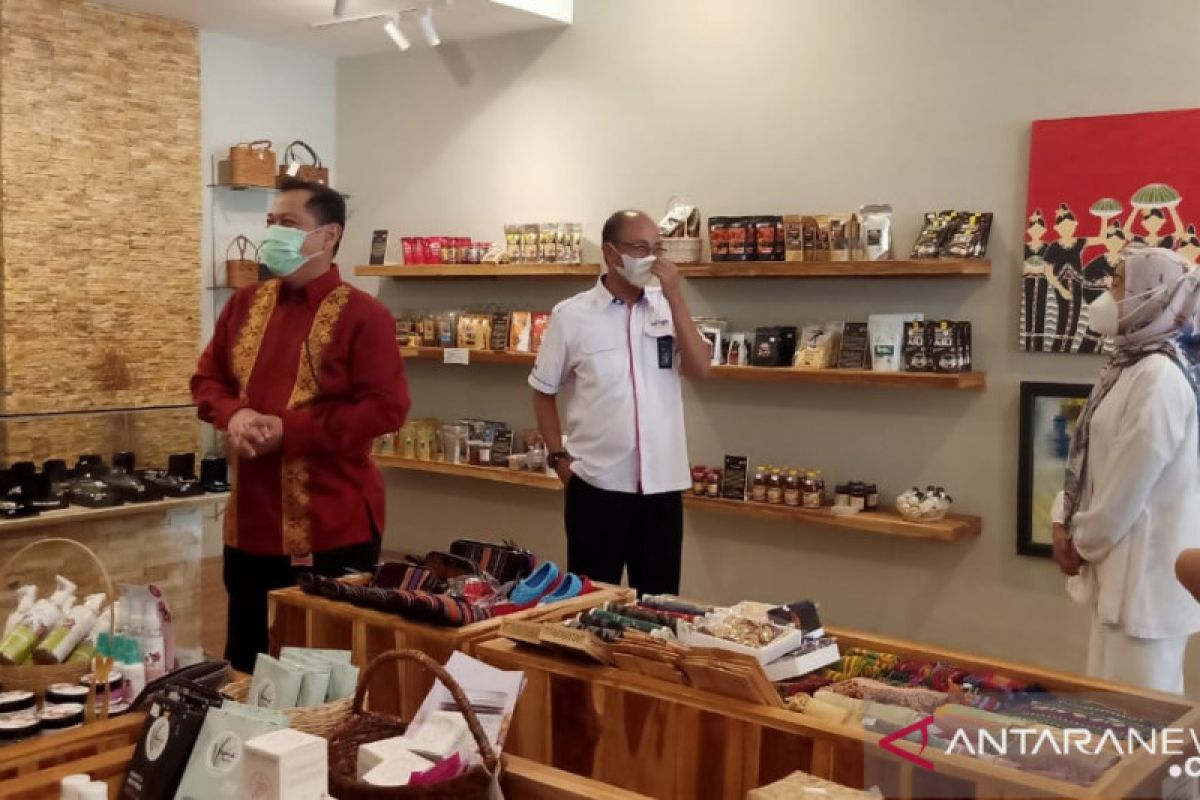 Perbankan di NTB arahkan dananya untuk membeli produk lokal