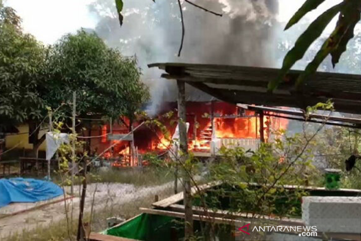 Nenek dan cucu meninggal akibat kebakaran di Lingga