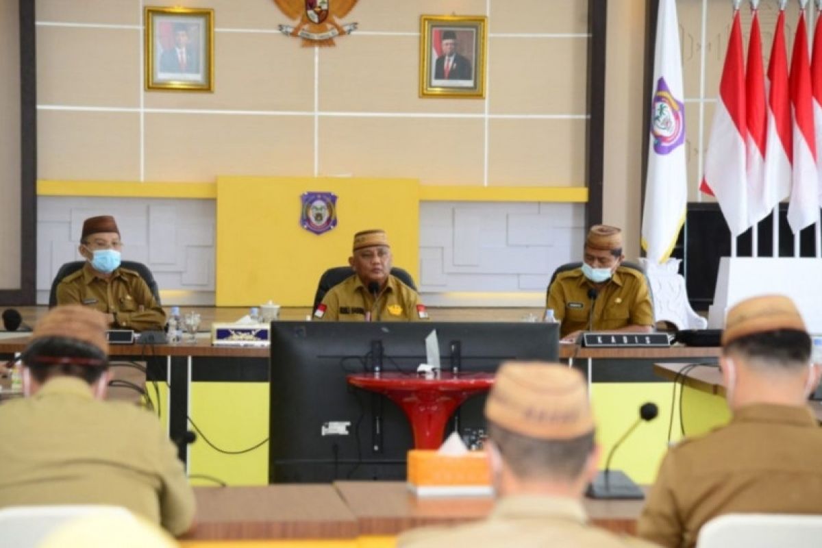 Gubernur Gorontalo minta Dinas PUPR percepat lelang proyek