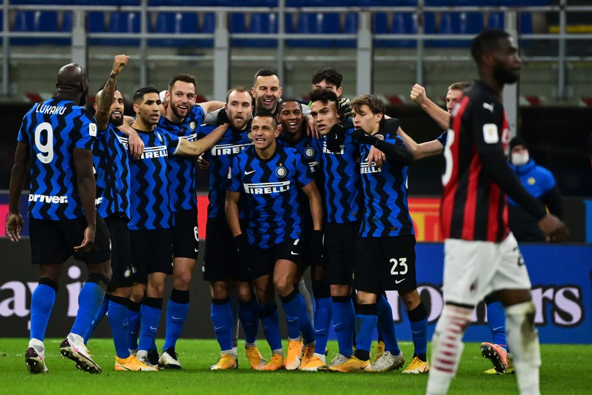 Inter singkirkan Milan dari Piala Italia setelah kemenangan dramatis