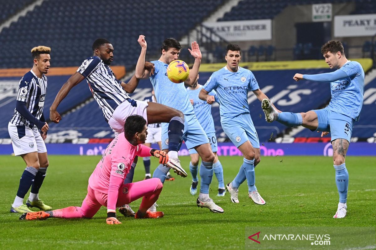 Manchester City ke pucuk klasemen lagi usai cukur West Brom 5-0