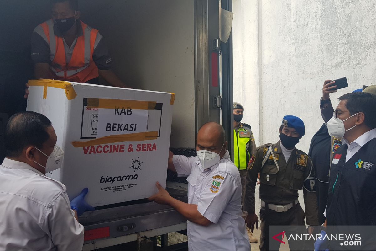 12.000 dosis vaksin COVID-19 telah tiba di Kabupaten Bekasi (video)