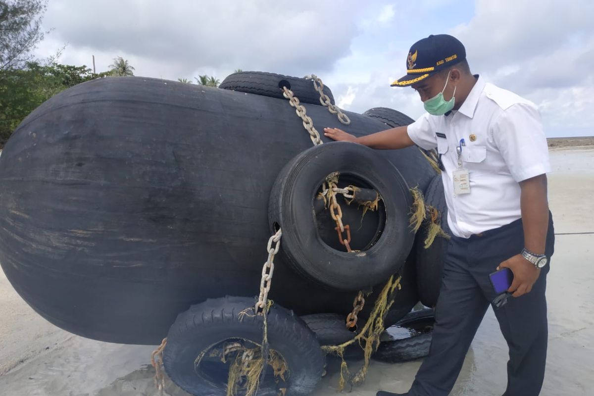 TNI AL: temuan bola hitam di Bintan tidak berbahaya