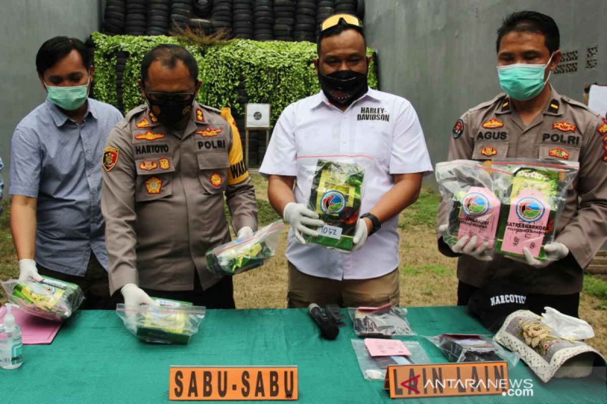 Polisi Surabaya gagalkan peredaran sabu seberat 8,3 kilogram