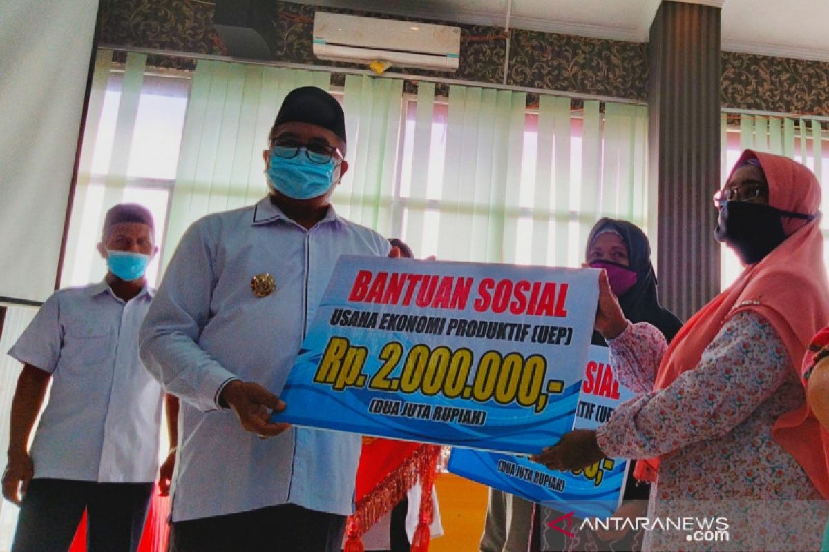 275 pelaku usaha di Aceh Barat terima bantuan modal usaha Rp550 juta