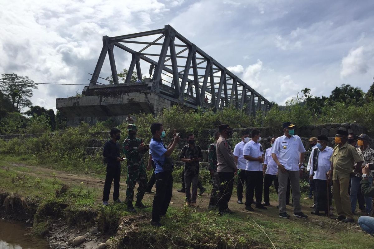 Tinjau jembatan Panca, ini penjelasan Gubernur Aceh