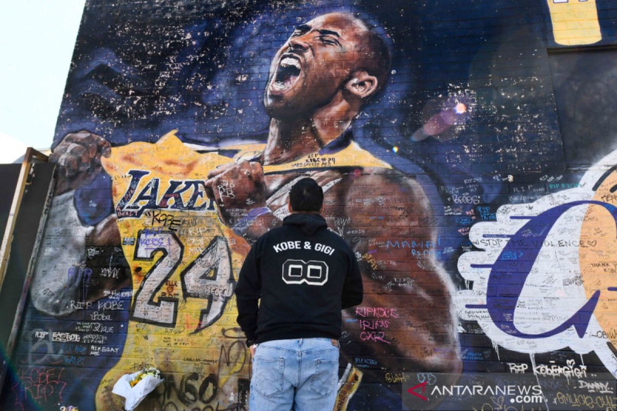 NBA: Jersey MVP mendiang Kobe Bryant dilelang, diprediksi tembus Rp104,5 miliar