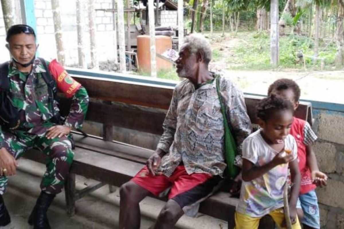 Babinsa Koya Timur gelar komsos dengan warga binaan