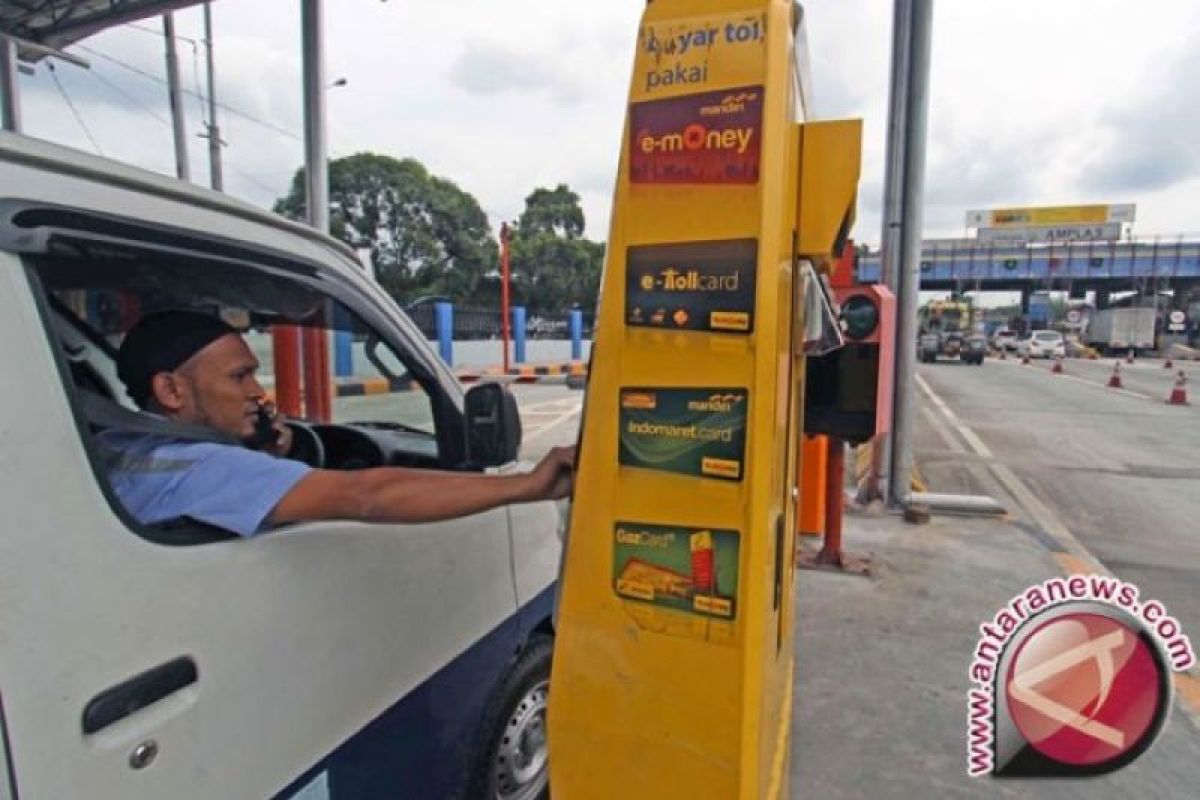 Bayar tol nirsentuh  minimalisir kemacetan dan emisi gas buang