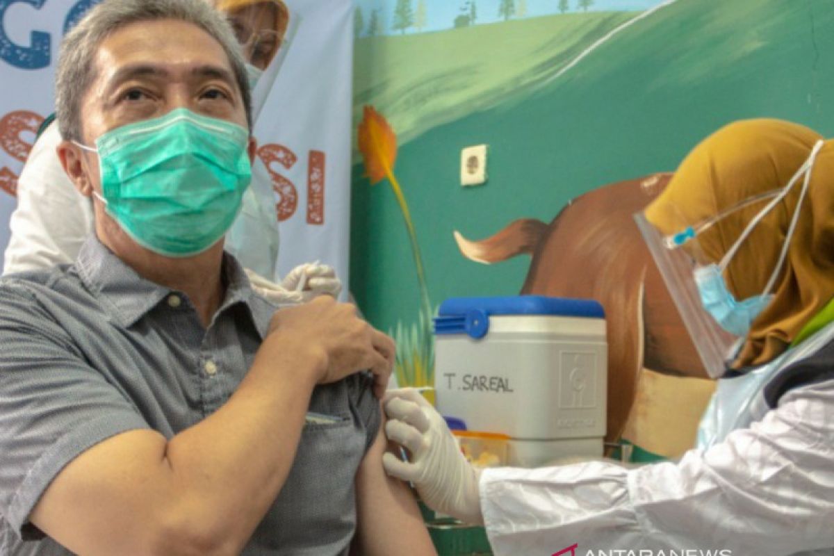 10 pejabat Kota Bogor jalani vaksinasi COVID-19 tahap kedua