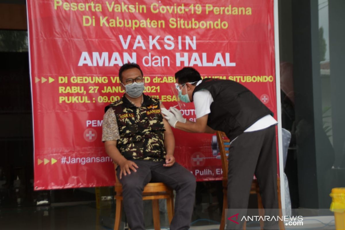 Usai vaksinasi COVID-19 perdana,  Ketua GP Ansor Situbondo ajak masyarakat tidak takut divaksin