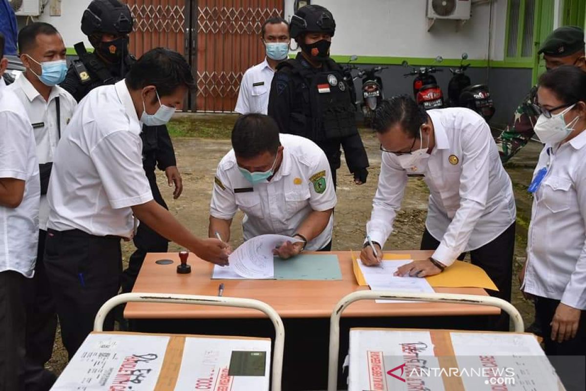 Kondisi jalan dan kelistrikan minim jadi tantangan vaksinasi di Bengkayang