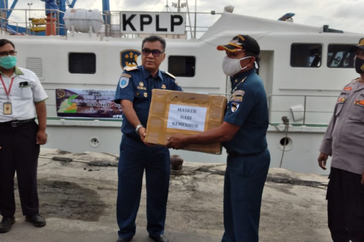 KSOP Ternate kirim logistik untuk korban banjir di Halut