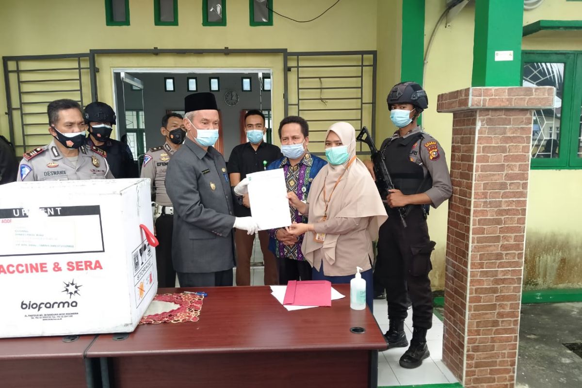 Vaksin COVID-19 tiba di Meranti, pekan depan nakes mulai divaksinasi