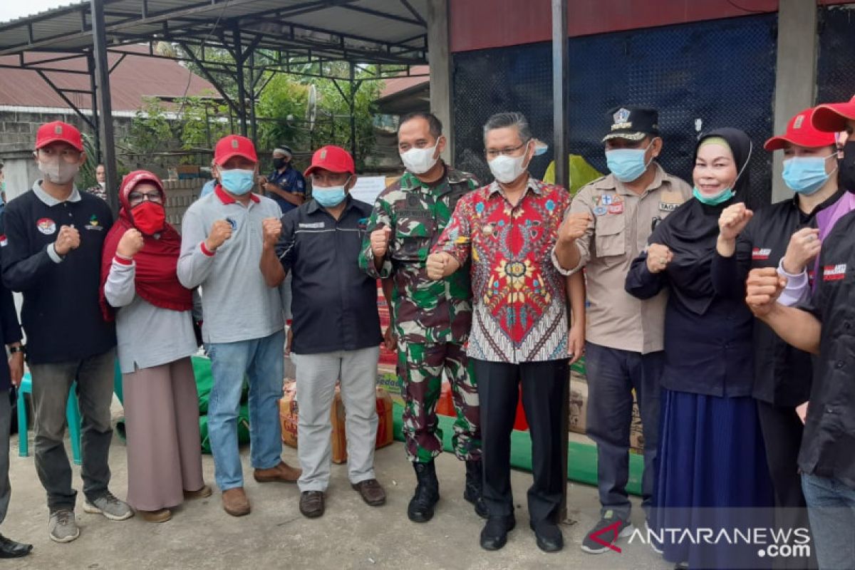 Wali Kota Kendari berangkatkan tim relawan dan logistik ke Sulbar