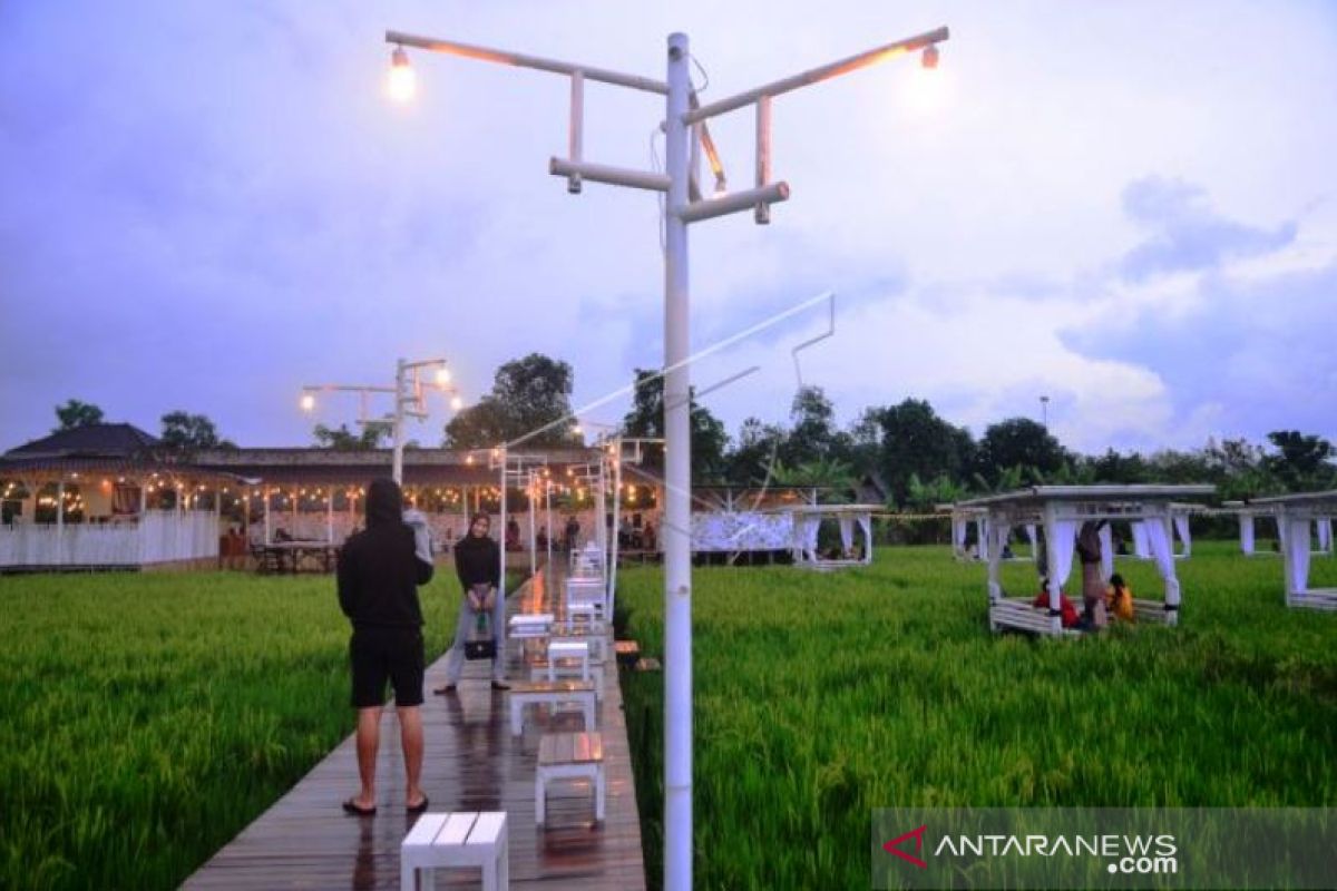 Restoran Berkonsep Alam Terbuka