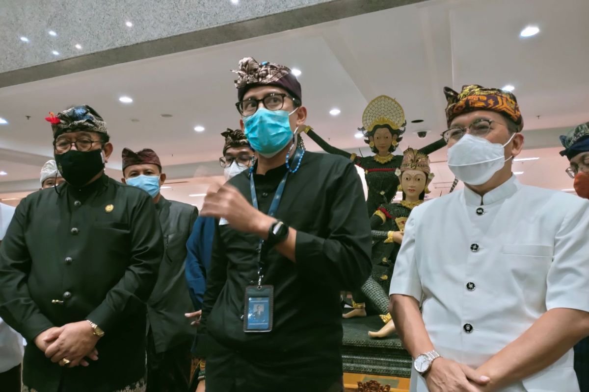 Sandiaga Uno kaji FCC untuk datangkan wisman ke Bali (video)