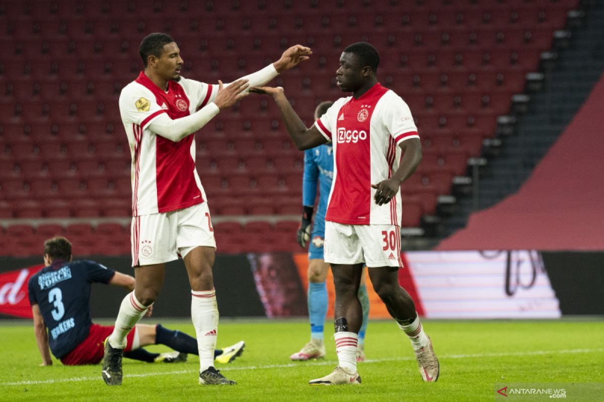 Brian Brobbey bantu Ajax atasi Willem II