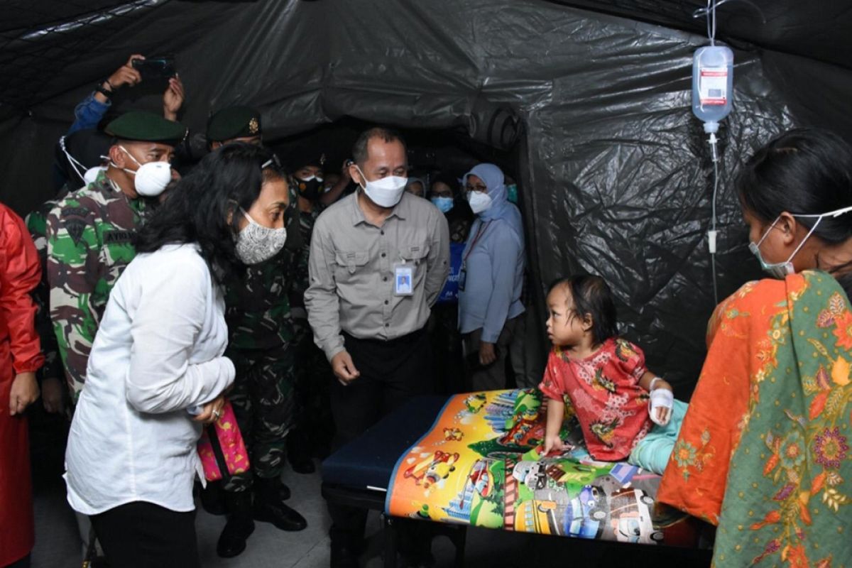 Menteri PPPA motivasi anak pengungsi gempa di Kabupaten Mamuju