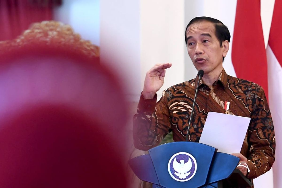 Presiden Joko Widodo berharap Bank Syariah Indonesia gesit tangkap peluang