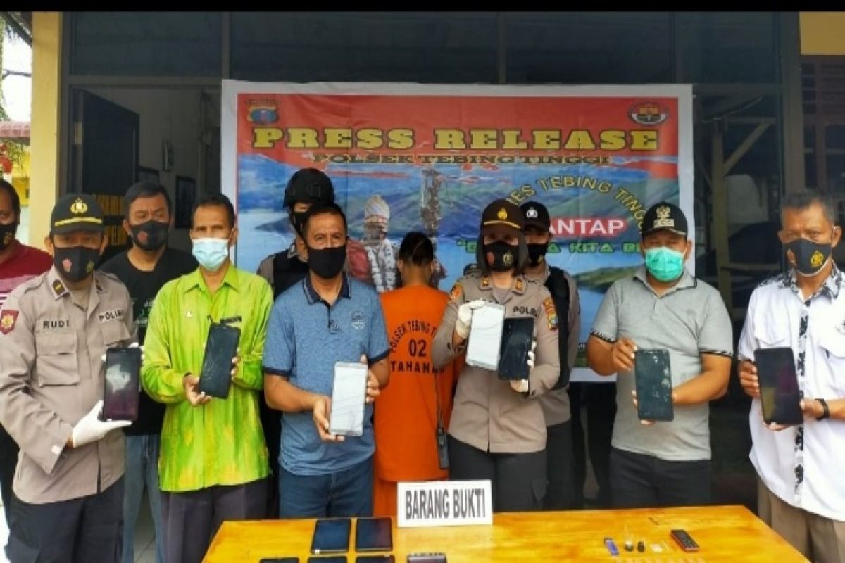 Anak penjaga sekolah curi 17 Unit Tablet milik SMP Negeri 2 Tebing Syahbandar