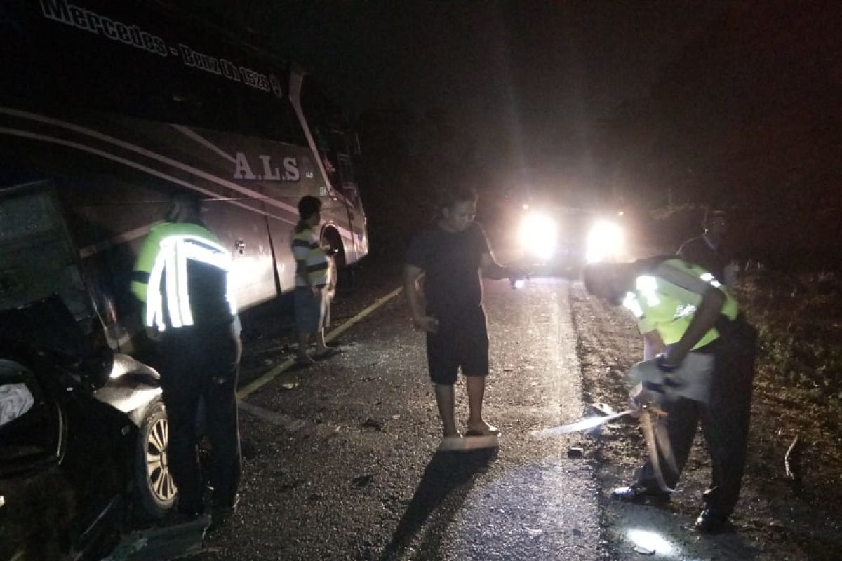 Dua orang meninggal akibat tabrakan beruntun di jalur Lintas Sumatera Bungo