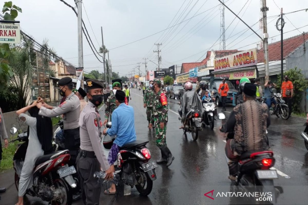 Tim Satgas COVID-19 Pekalongan jaring 62 pelanggar prokes