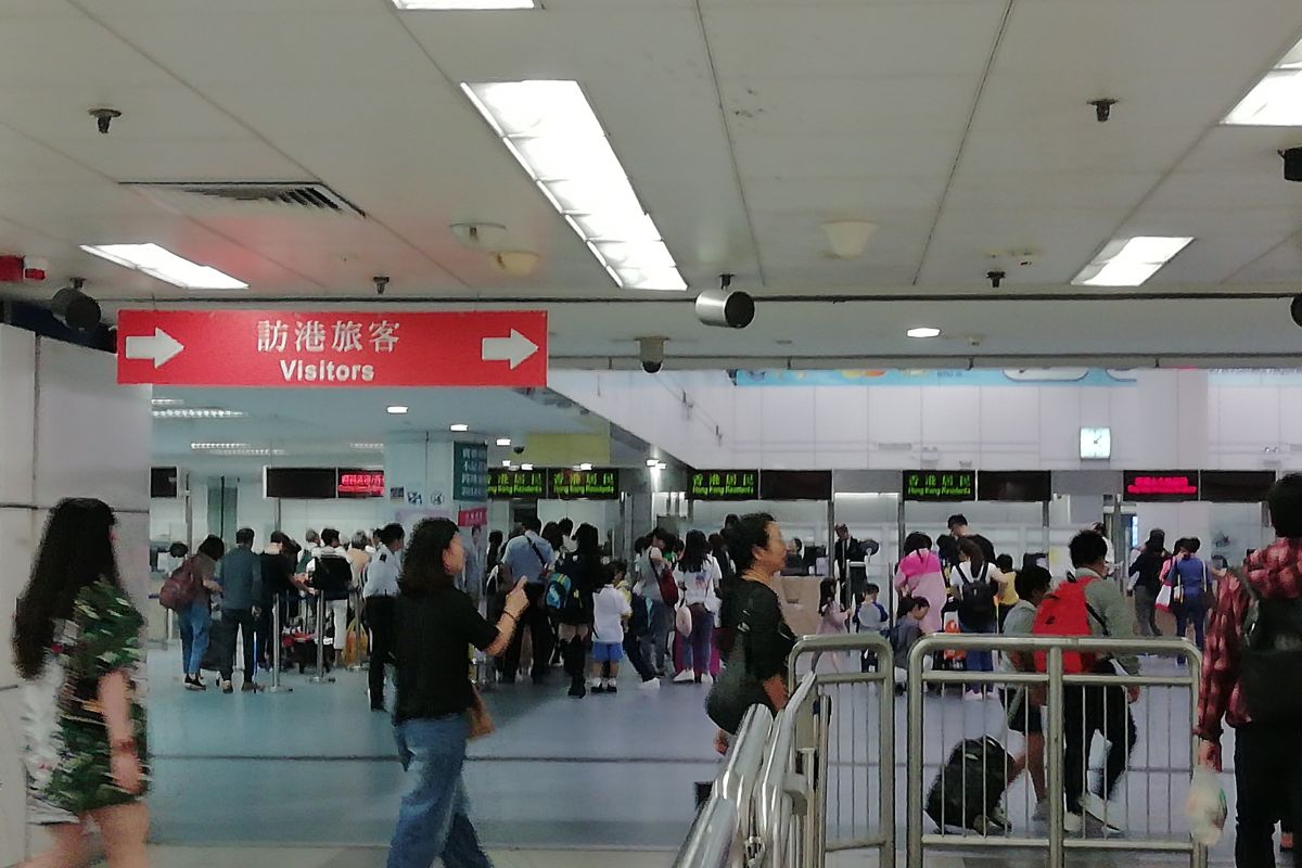 Paspor Inggris untuk perantauan di Hong Kong tak berlaku lagi
