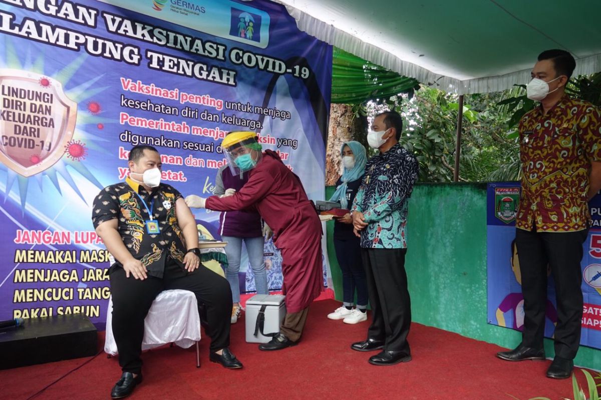 Lampung Tengah mulai lakukan vaksinasi COVID-19