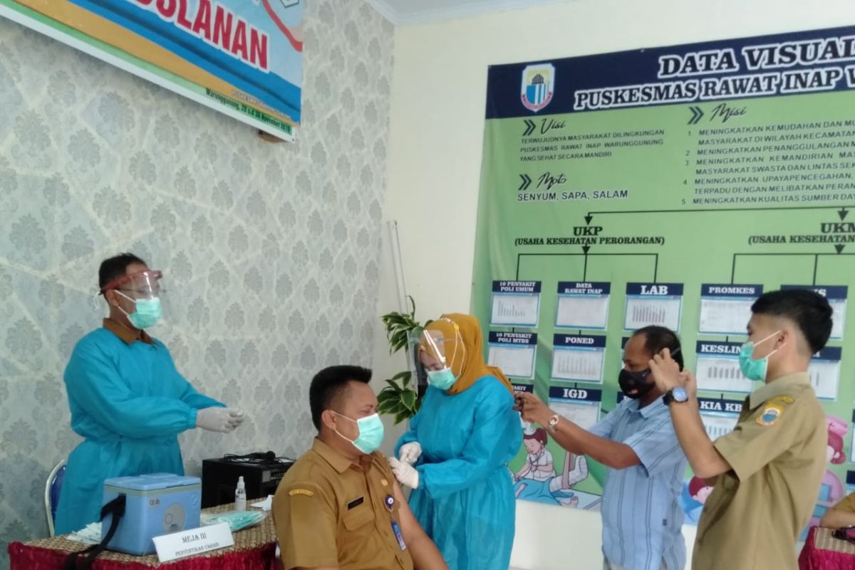 Penyuntikan vaksin COVID-19 di Lebak berjalan lancar