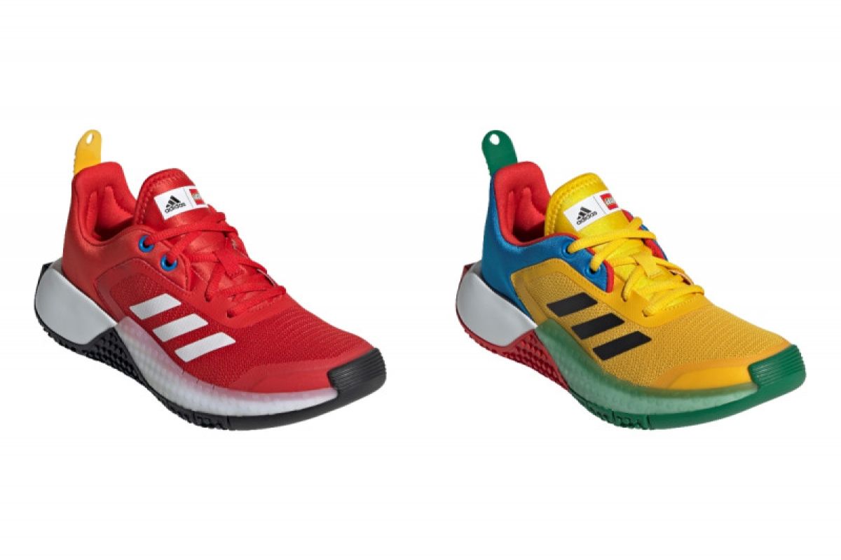 Adidas berkolaborasi dengan Lego untuk koleksi sepatu anak