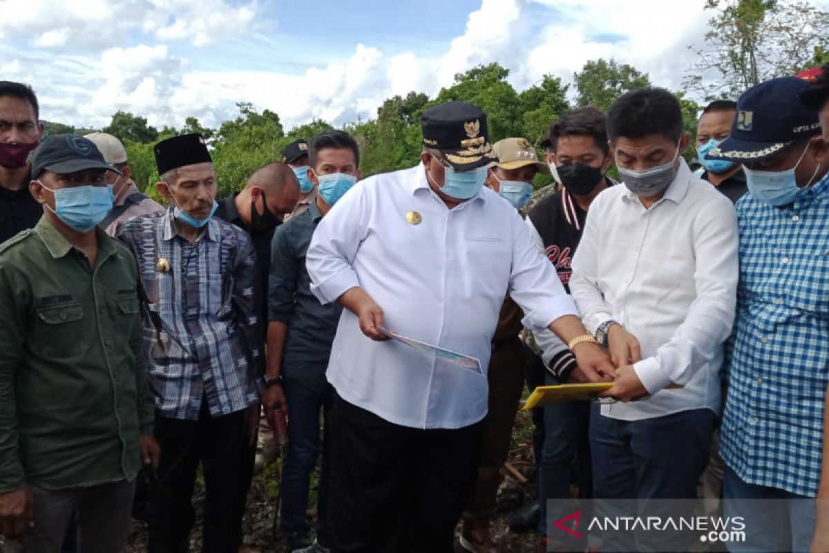 Gubernur imbau masyarakat dukung pembangunan jembatan Buton-Muna