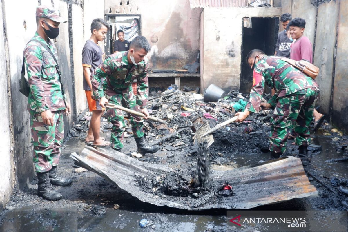 Danrem 023/KS langsung kerahkan personel bantu korban kebakaran di Sibolga