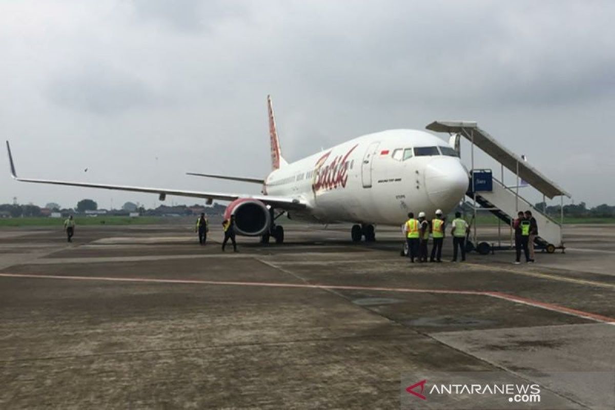 Akibat cuaca buruk, dua pesawat tujuan Semarang mendarat darurat di Bandara Adi Soemarmo