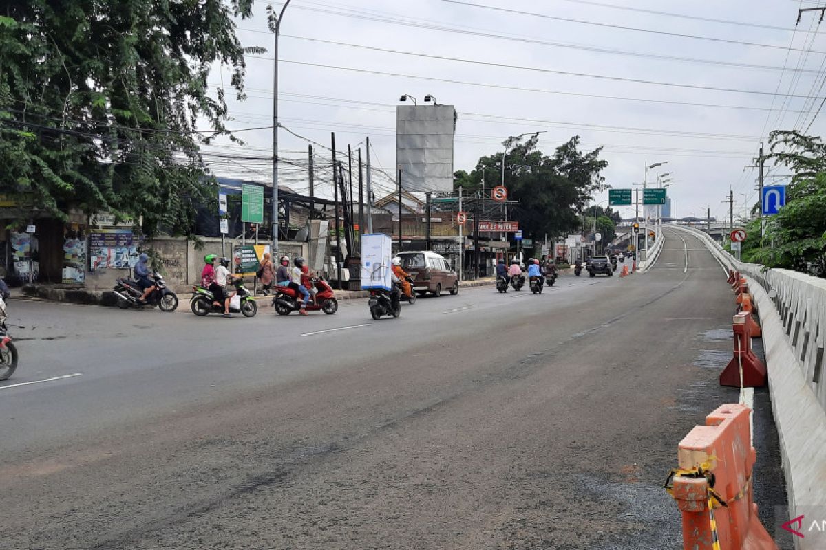 Warga Poltangan waswas melintas di "flyover" Tanjung Barat