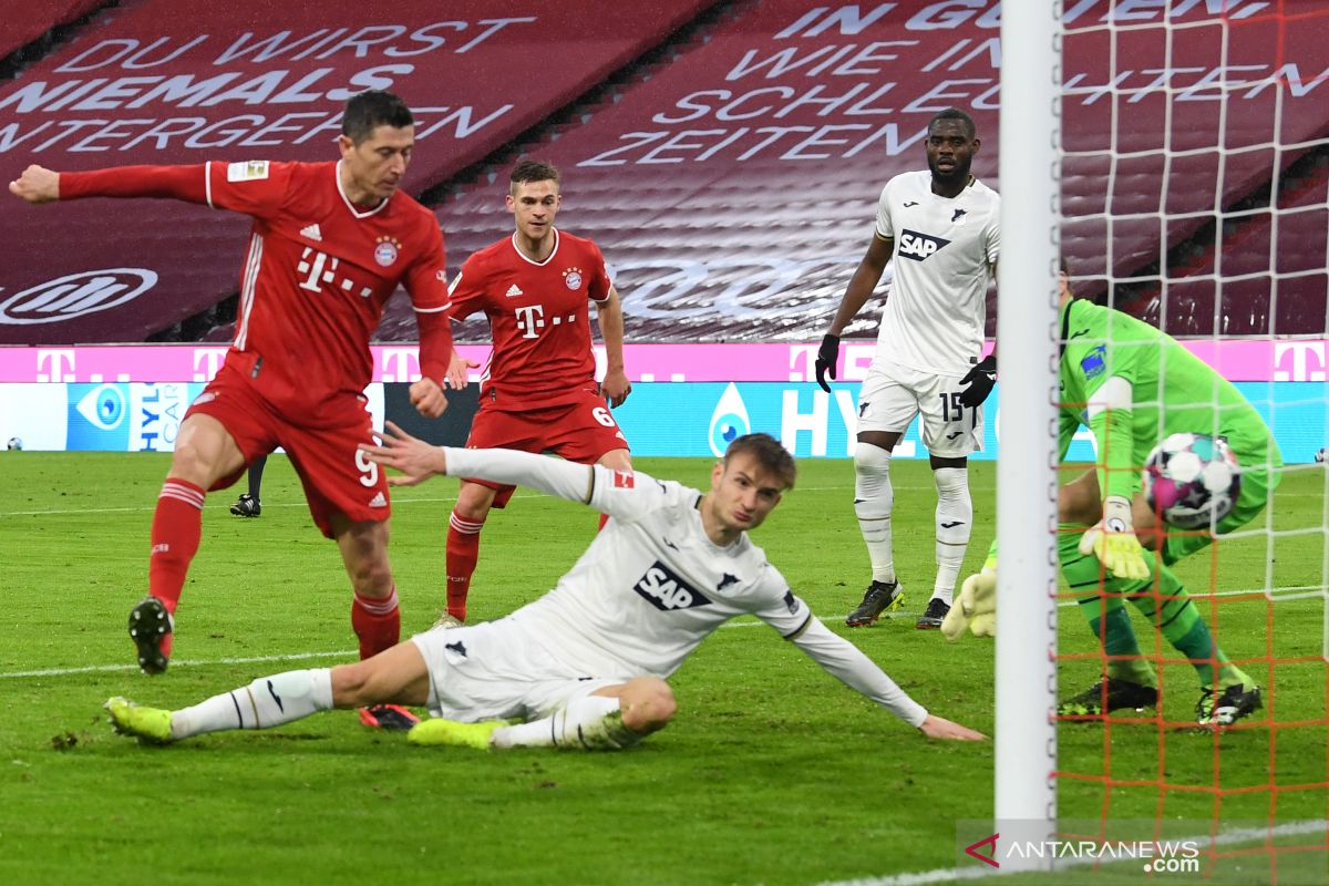 Hasil dan klasemen Liga Jerman, Muenchen jaga keunggulan tujuh poin atas Leipzig