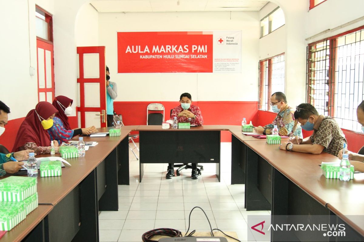 Rapat pertama PMI HSS rumuskan program kerja ke depan