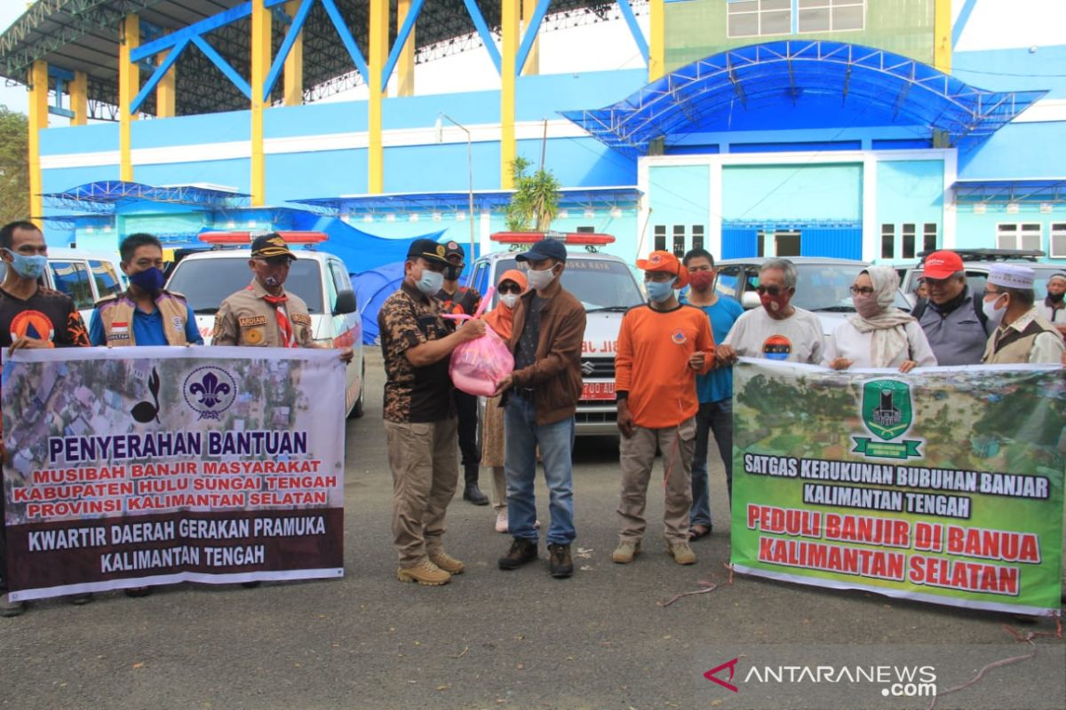 Wabup HST terima bantuan dari Kerukunan Bubuhan Banjar Kalteng