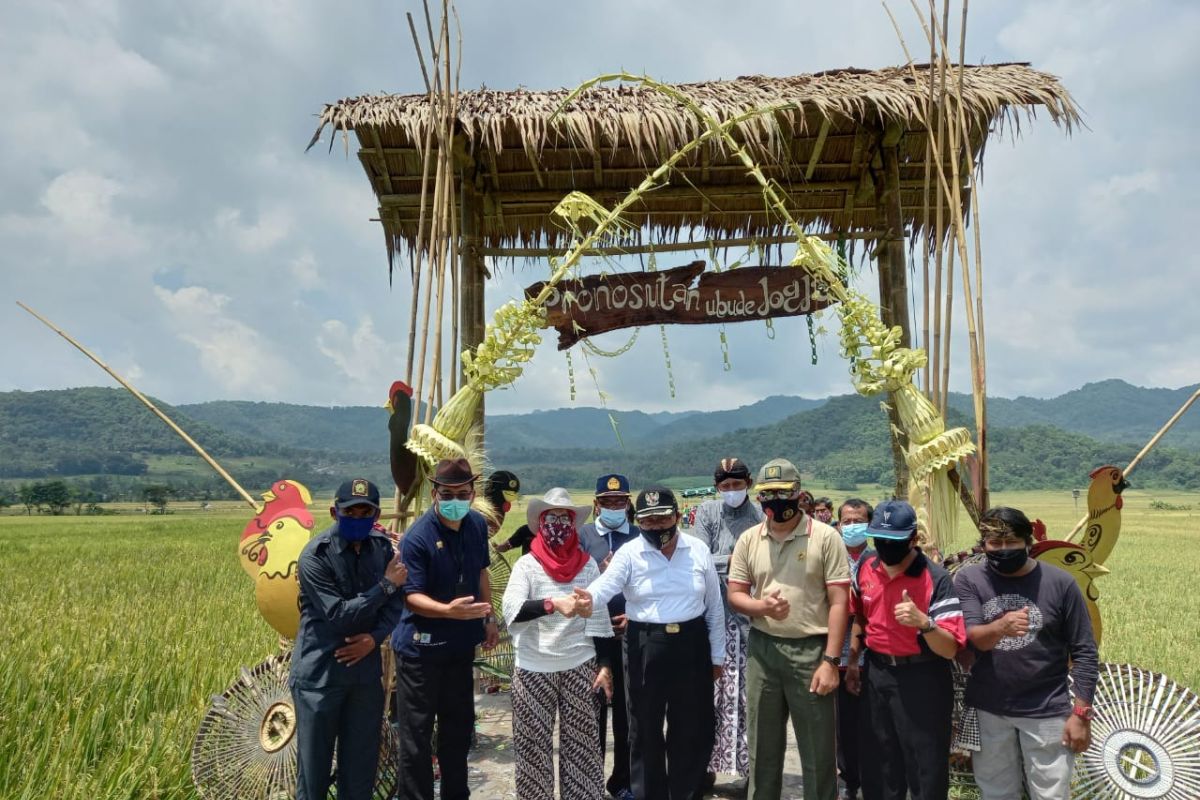 Dispar Kulon Progo menyusun kajian kawasan wisata kuliner Nanggulan