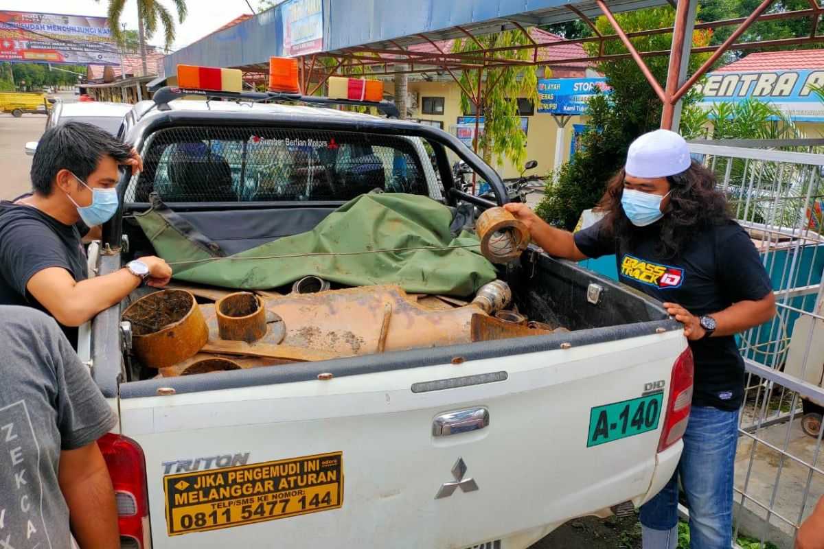 Polres Tabalong amankan empat pencuri besi bekas