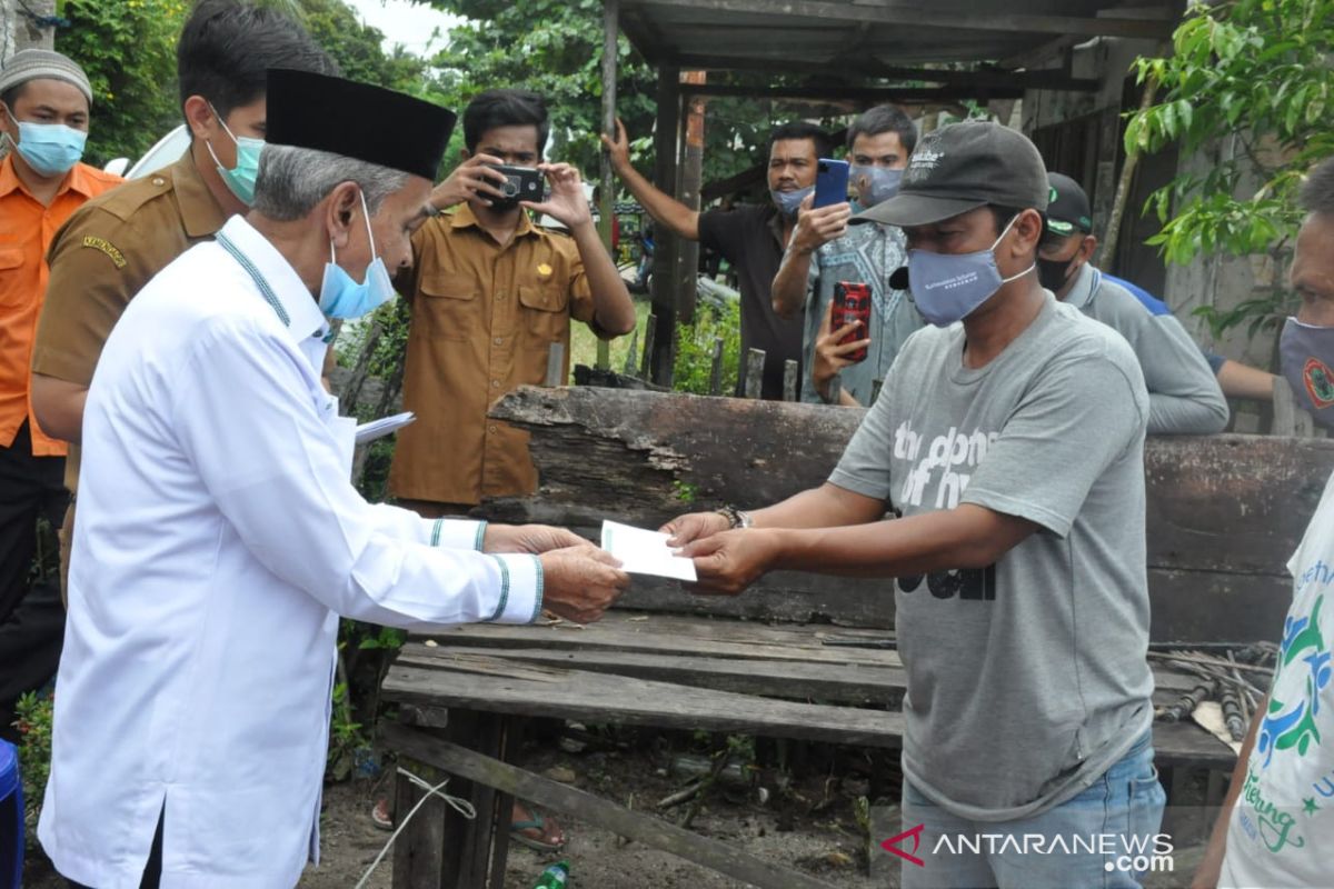 Bupati serahkan bantuan korban kebakaran di Pematang Panjang