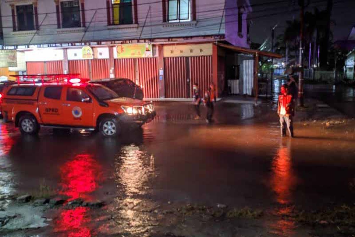 Cegah banjir, Wali Kota ajak masyarakat Palangka Raya jaga drainase