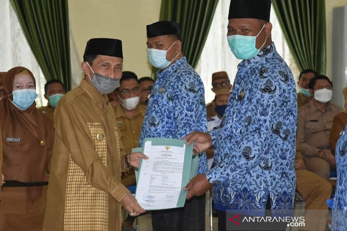 Pemkab Gorontalo serahkan SK 96 orang PPPK