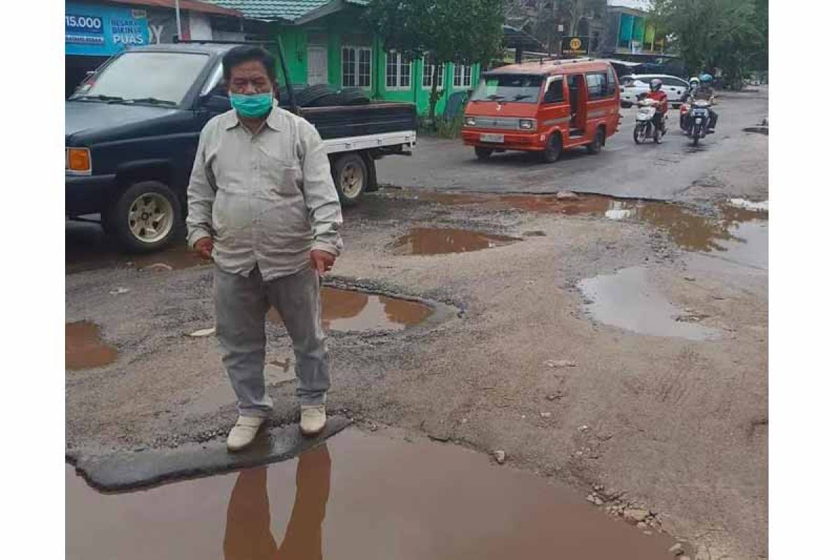 Legislator Palangka Raya laporkan kerusakan jalan ke Dinas PUPR