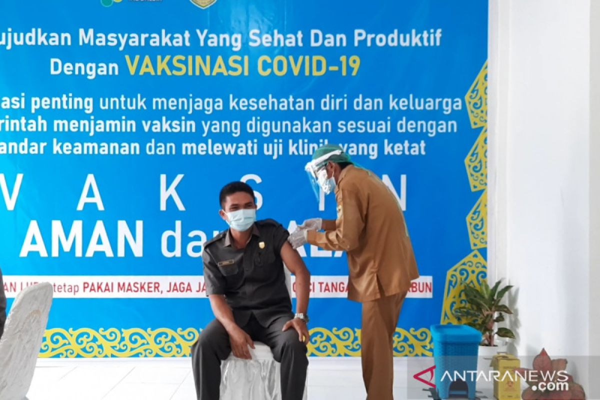 Wakil Ketua I DPRD Gumas tidak merasakan efek samping usai divaksin COVID-19