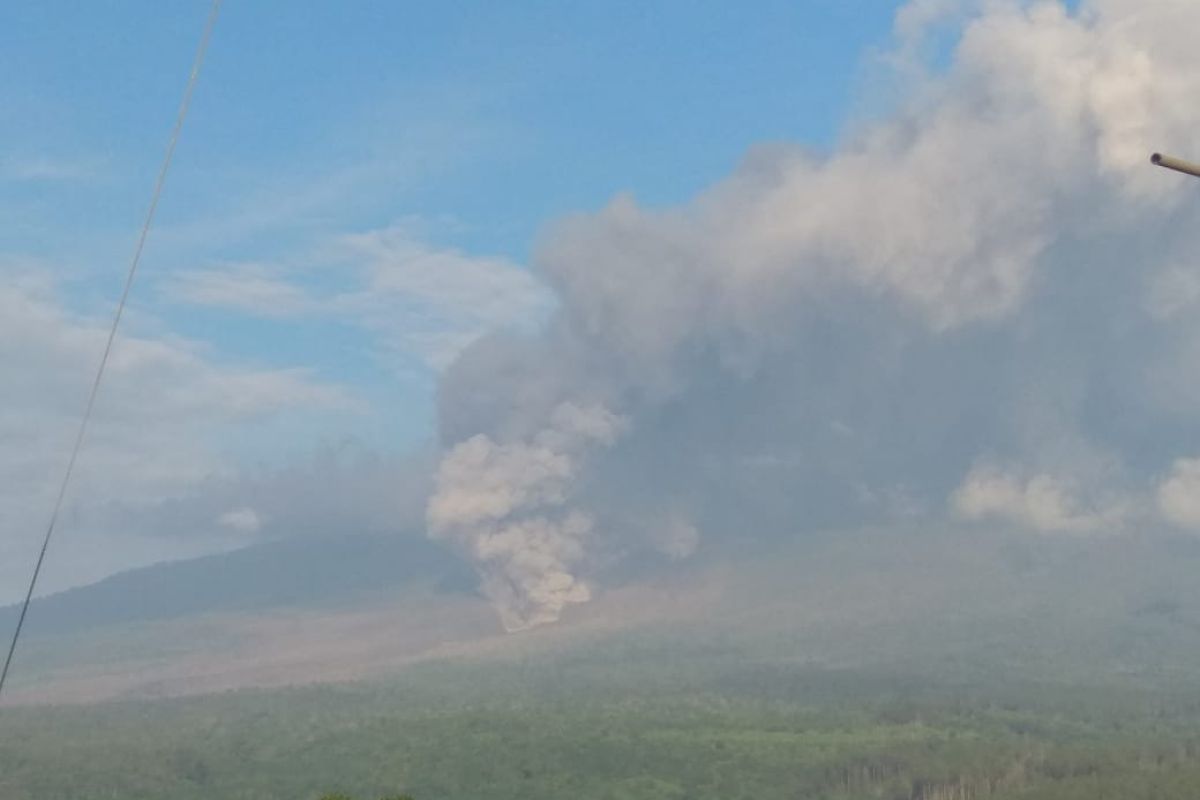 Enam desa di Lumajang terdampak abu vulkanik Gunung Semeru