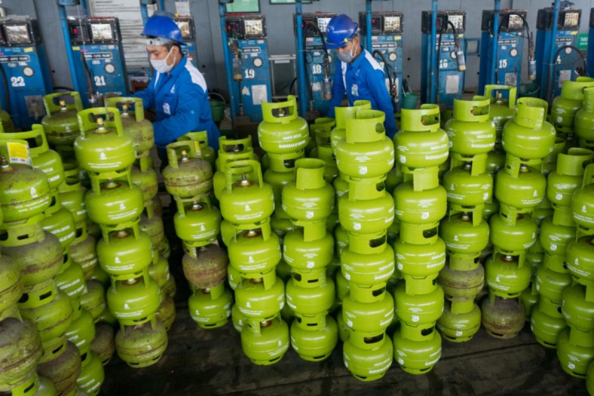 Pertamina pastikan pasokan BBM dan elpiji di daerah banjir terpenuhi