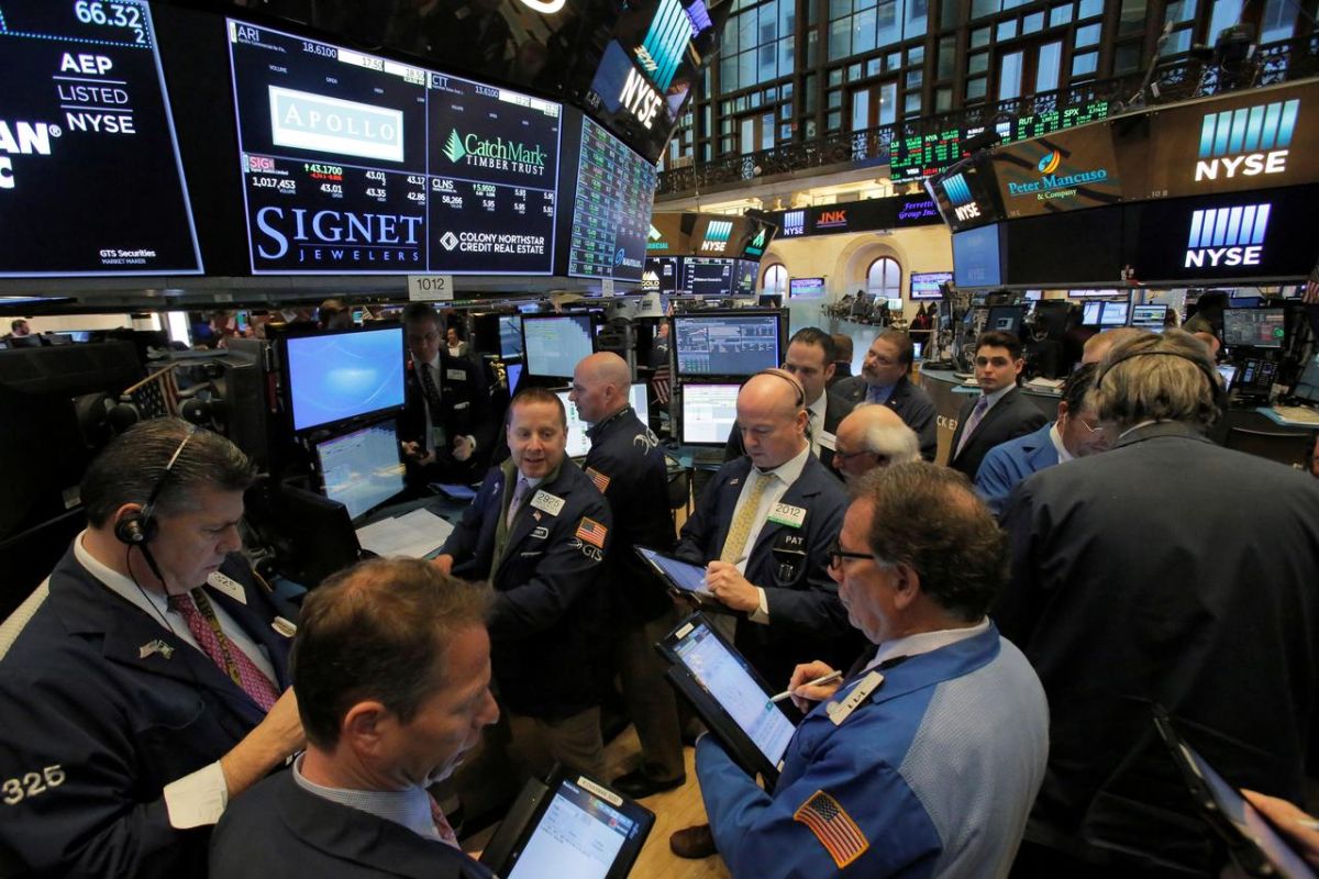 Wall Street  melonjak, terdongkrak keuntungan saham teknologi