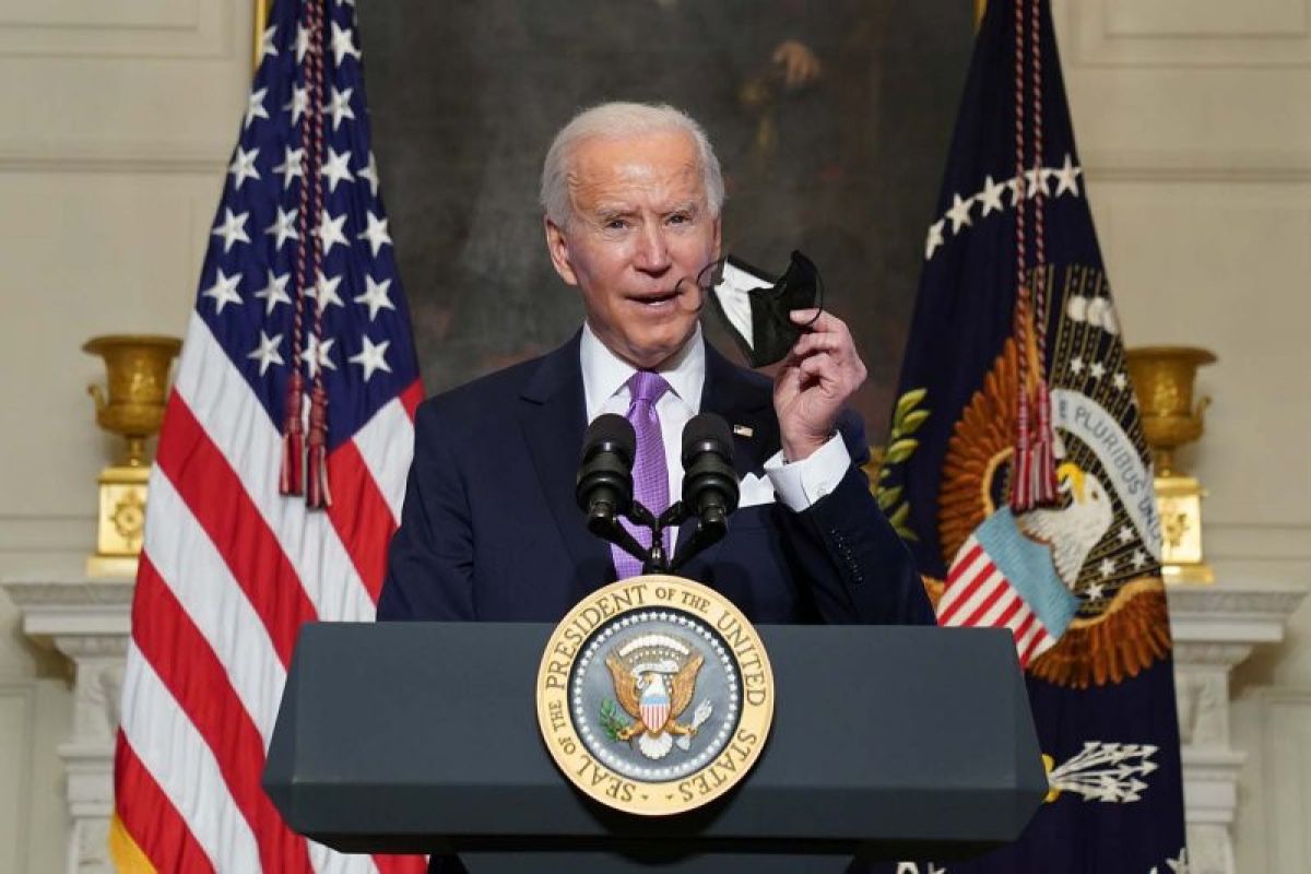 Kaki retak Presiden Biden  sembuh